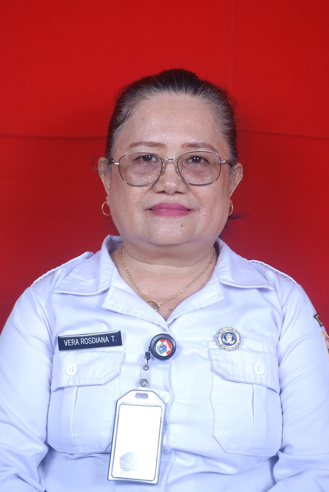 Dra. Vera Rosdiana.T